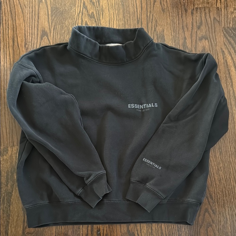 Essentials Sweater - Picture 2 of 4